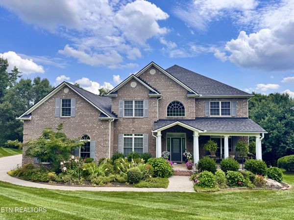 712 Whispering Hills Lane, Knoxville, TN 37934