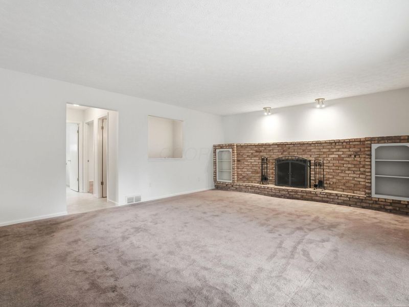 7111 White Butterfly Lane, Reynoldsburg, OH 43068 Photo 11