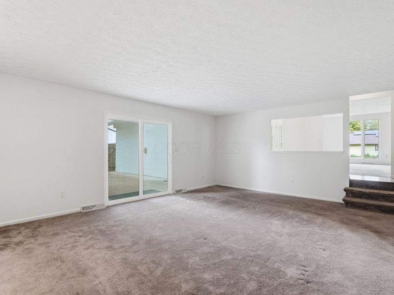 7111 White Butterfly Lane, Reynoldsburg, OH 43068 Photo 13