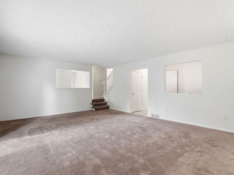 7111 White Butterfly Lane, Reynoldsburg, OH 43068 Photo 14