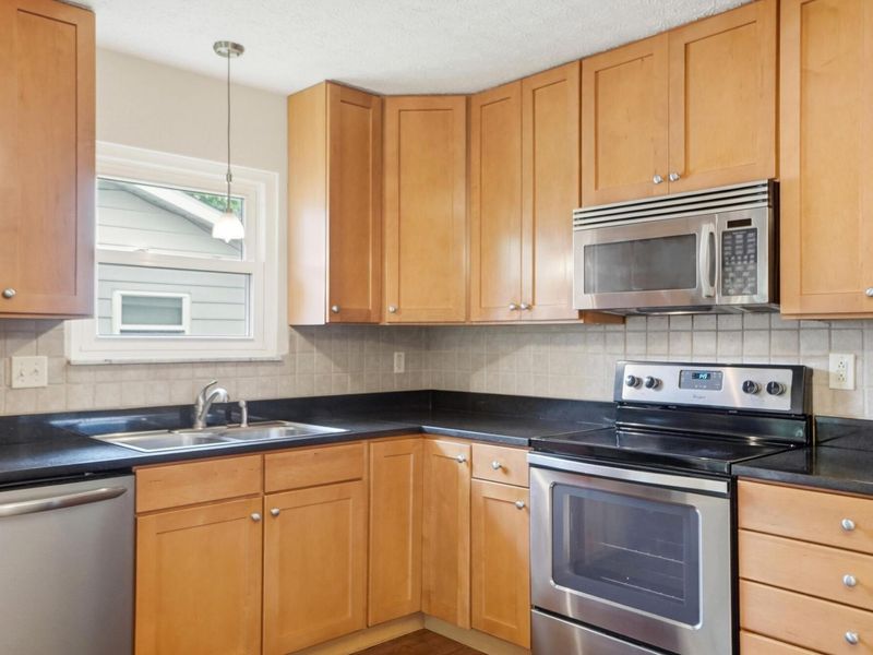 7111 White Butterfly Lane, Reynoldsburg, OH 43068 Photo 24