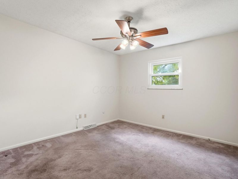 7111 White Butterfly Lane, Reynoldsburg, OH 43068 Photo 29