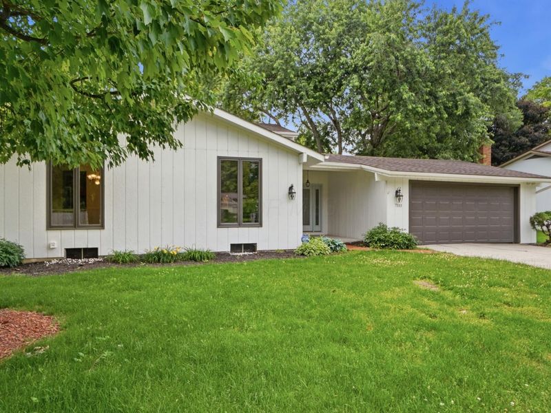 7111 White Butterfly Lane, Reynoldsburg, OH 43068 Photo 3