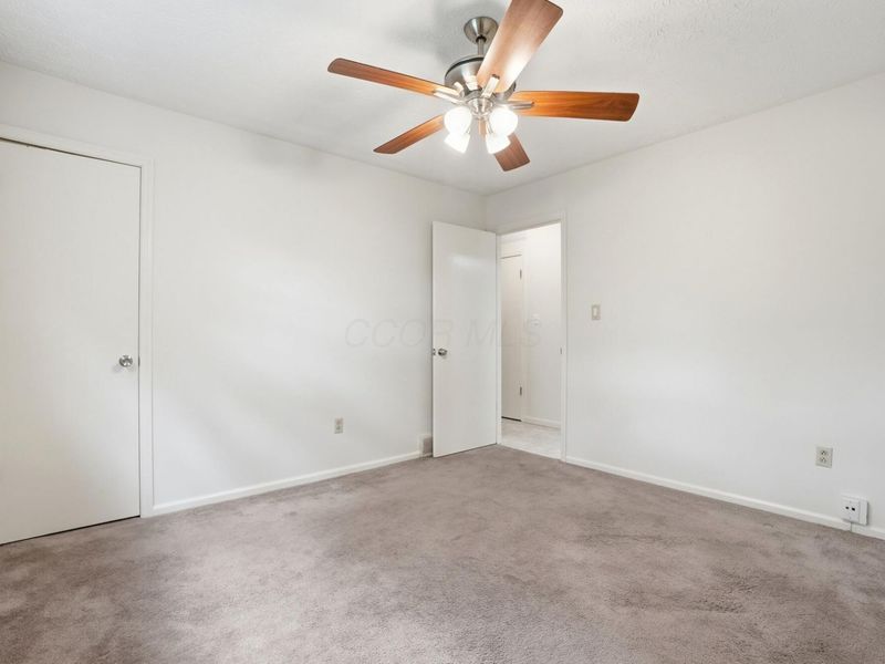 7111 White Butterfly Lane, Reynoldsburg, OH 43068 Photo 31