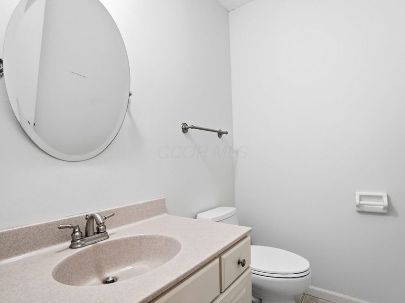 7111 White Butterfly Lane, Reynoldsburg, OH 43068 Photo 32