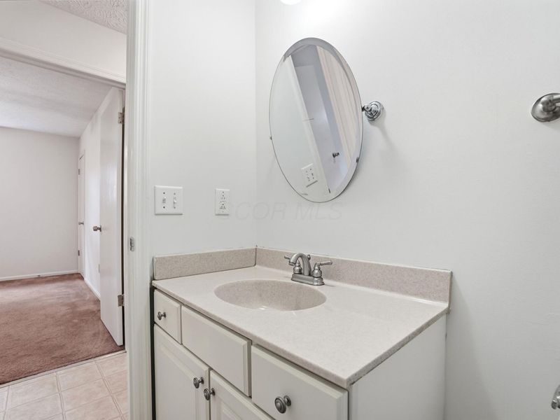 7111 White Butterfly Lane, Reynoldsburg, OH 43068 Photo 33
