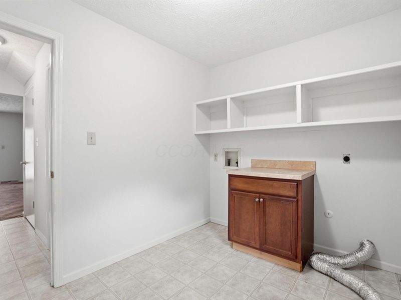 7111 White Butterfly Lane, Reynoldsburg, OH 43068 Photo 35