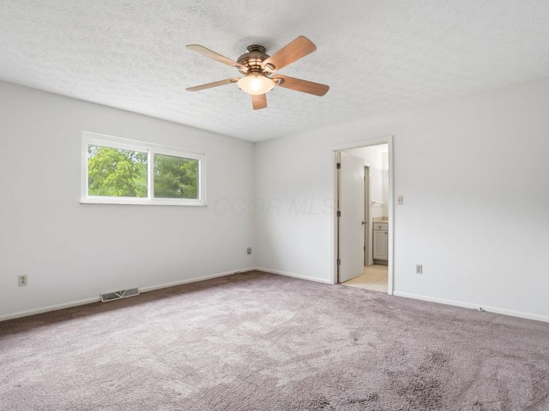 7111 White Butterfly Lane, Reynoldsburg, OH 43068 Photo 38