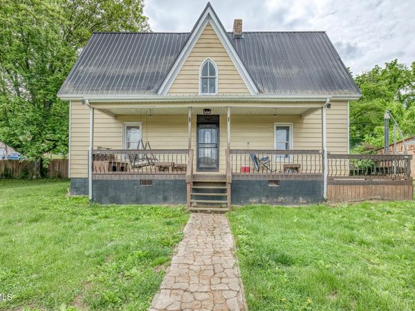391 Railroad Street, Bluff City, TN 37618