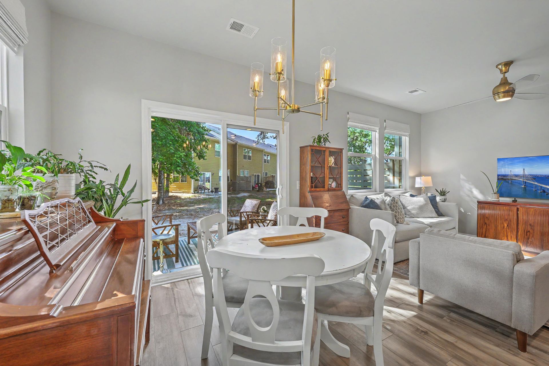 8354 Childs Cove Photo 11