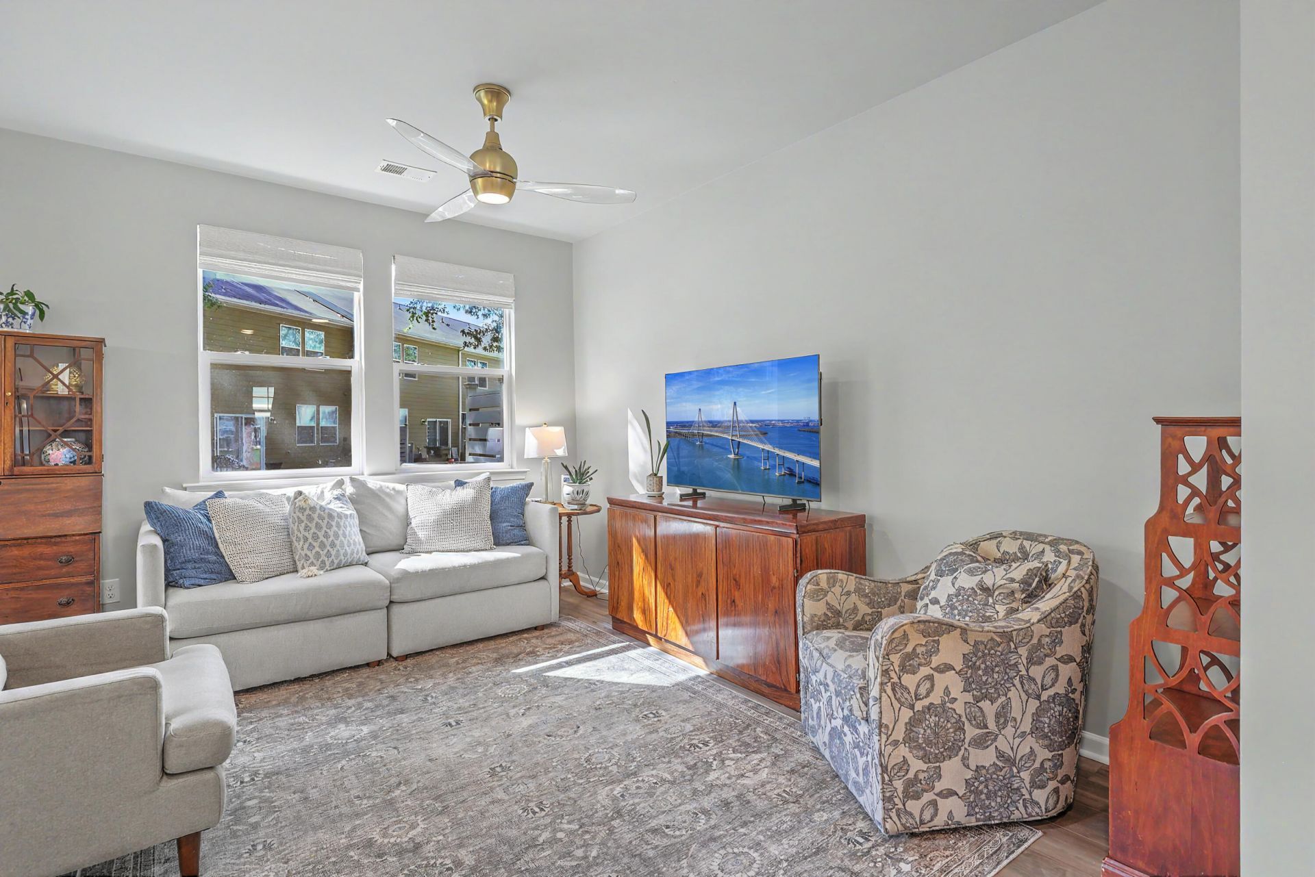 8354 Childs Cove Photo 9