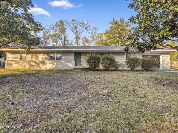 13600 Money Farm Road, Ocean Springs, MS 39564
