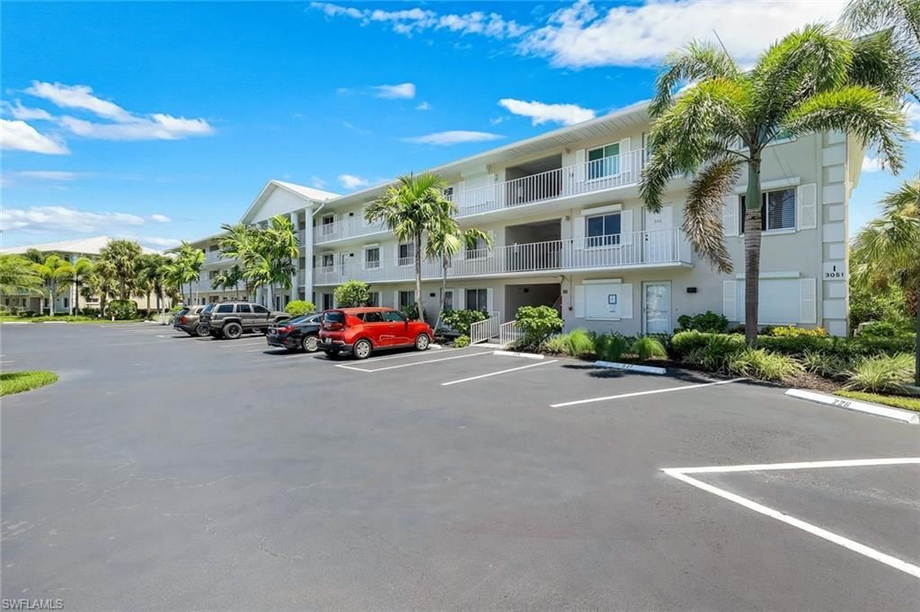 3051 Sandpiper Bay Cir, Unit I304, Naples, FL 34112 Photo