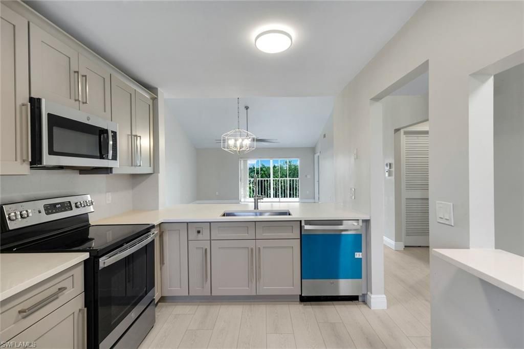 3051 Sandpiper Bay Cir, Unit I304, Naples, FL 34112 Photo