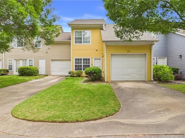 230 Amal Drive SW, Unit 202, Atlanta, GA 30315