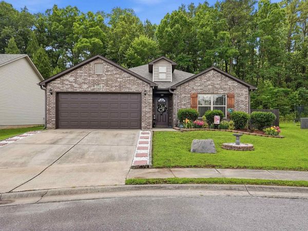 2700 Brighton Place, Benton, AR 72015