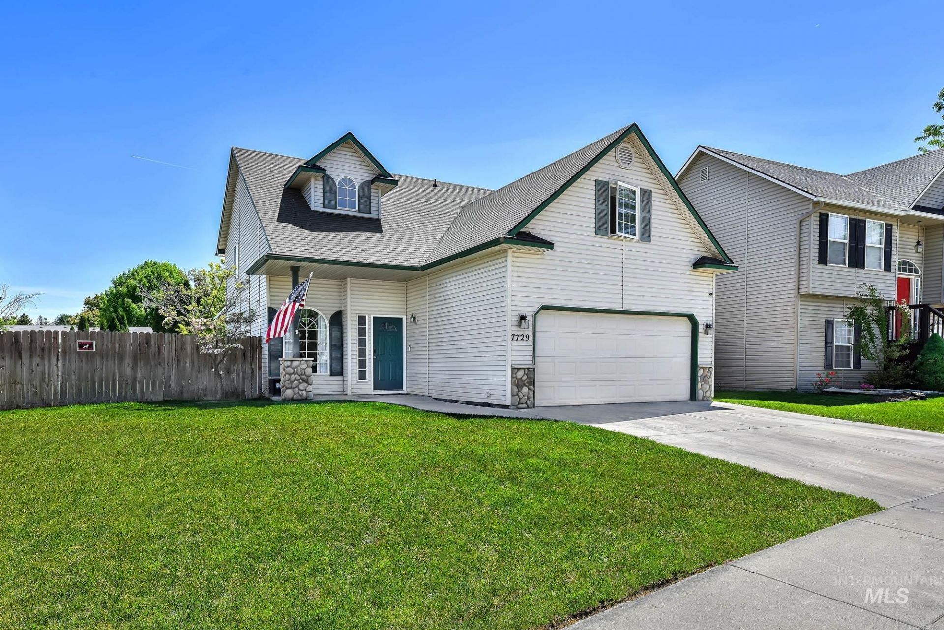 7729 Prism Ct, Nampa, ID 83687 Main Photo
