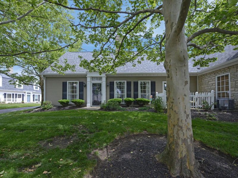 2500 Swan Drive , Grove City, OH 43123 Photo 3