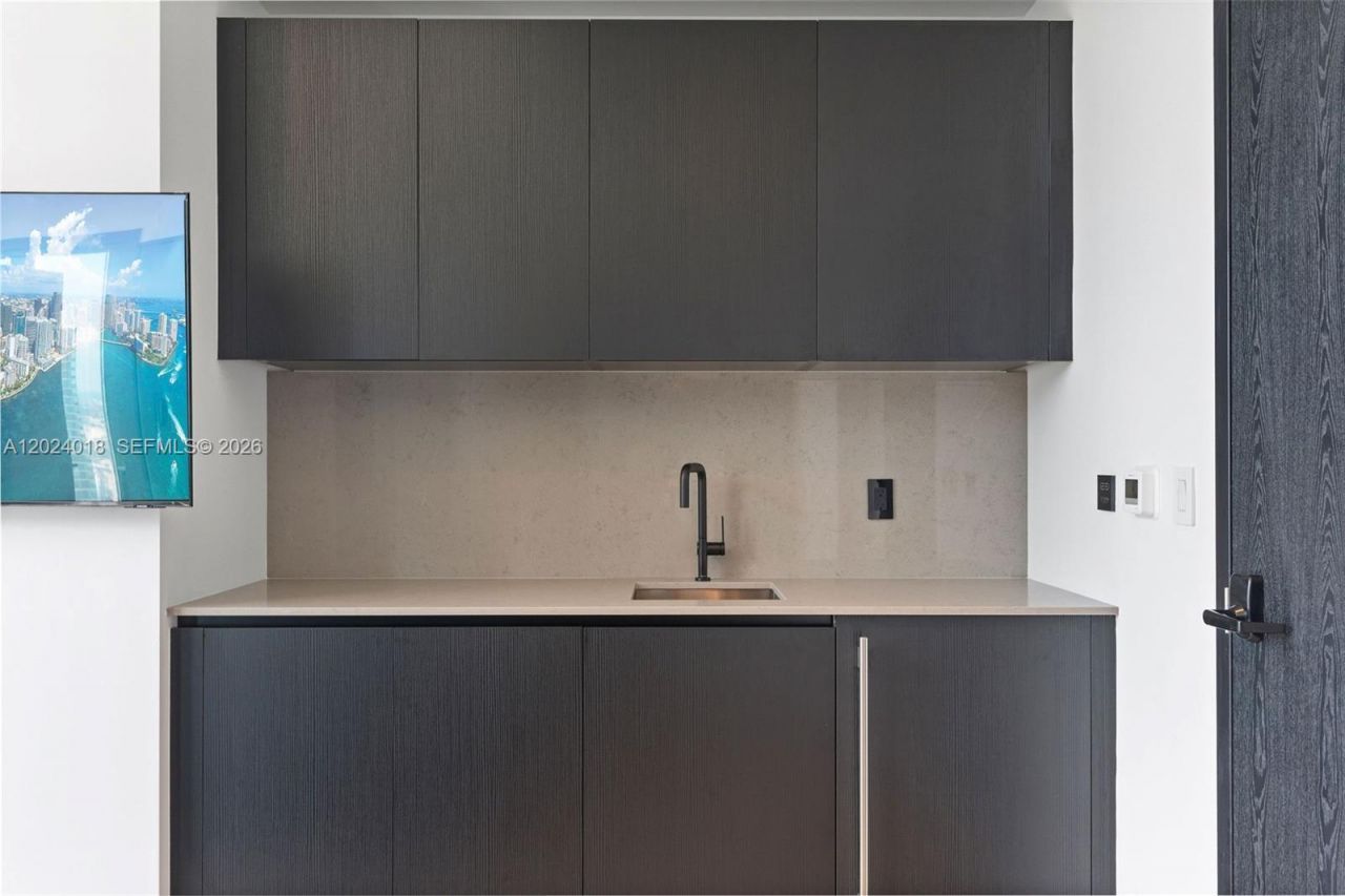 20 NE 11th 20 NE 11th St, Unit 4504, Miami, FL 33132 Photo