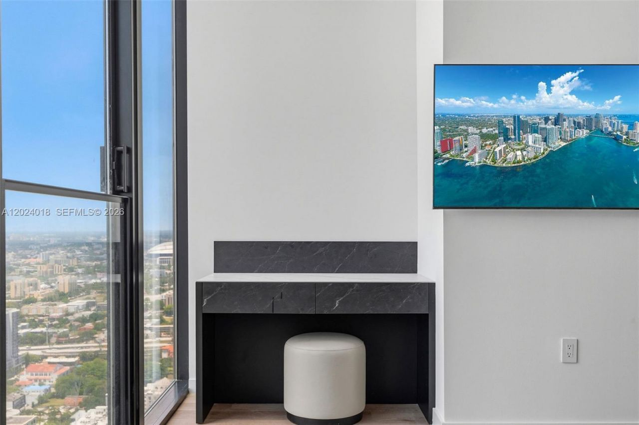 20 NE 11th 20 NE 11th St, Unit 4504, Miami, FL 33132 Photo