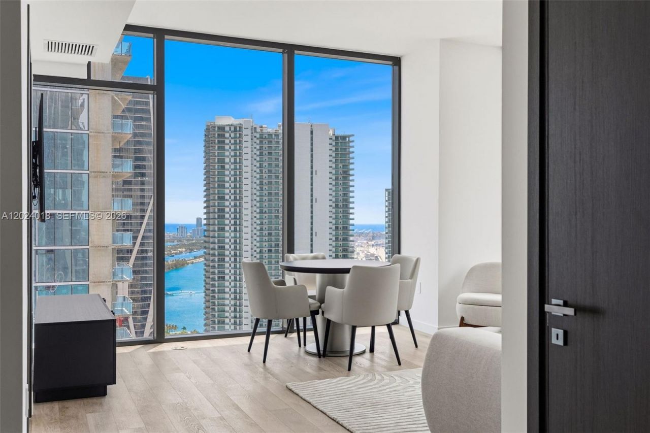 20 NE 11th 20 NE 11th St, Unit 4504, Miami, FL 33132 Photo