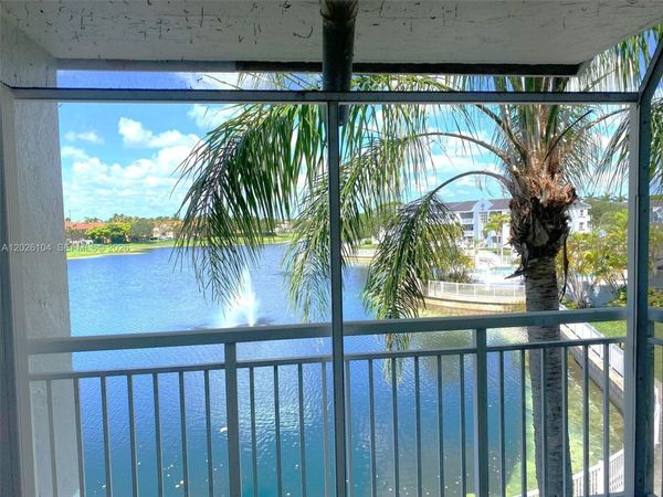 8600 SW 212th St, Unit 308, Cutler Bay, FL 33189