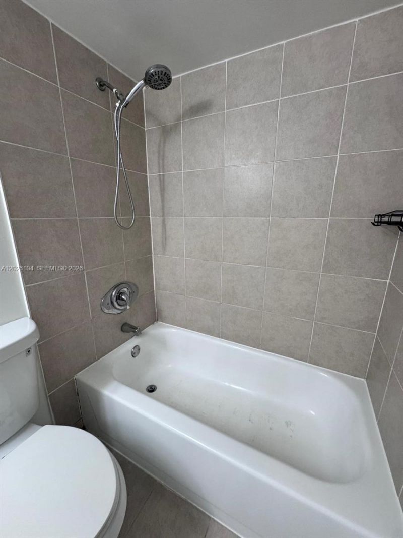 8600 SW 212th St, Unit 308, Cutler Bay, FL 33189 Photo