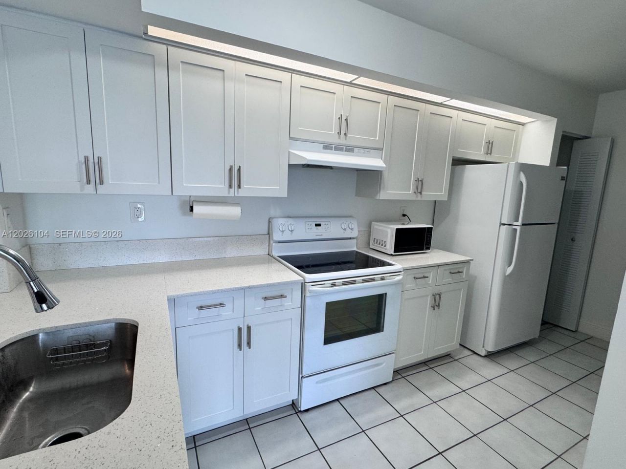 8600 SW 212th St, Unit 308, Cutler Bay, FL 33189 Photo