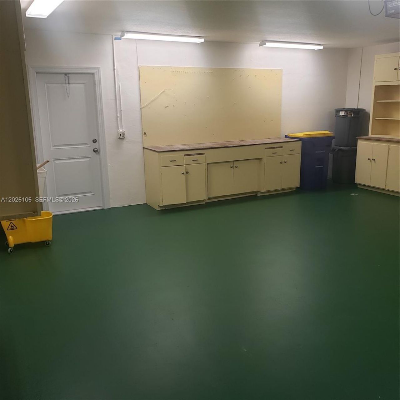 9051 SE Eagle Ave , Hobe Sound, FL 33455 Photo