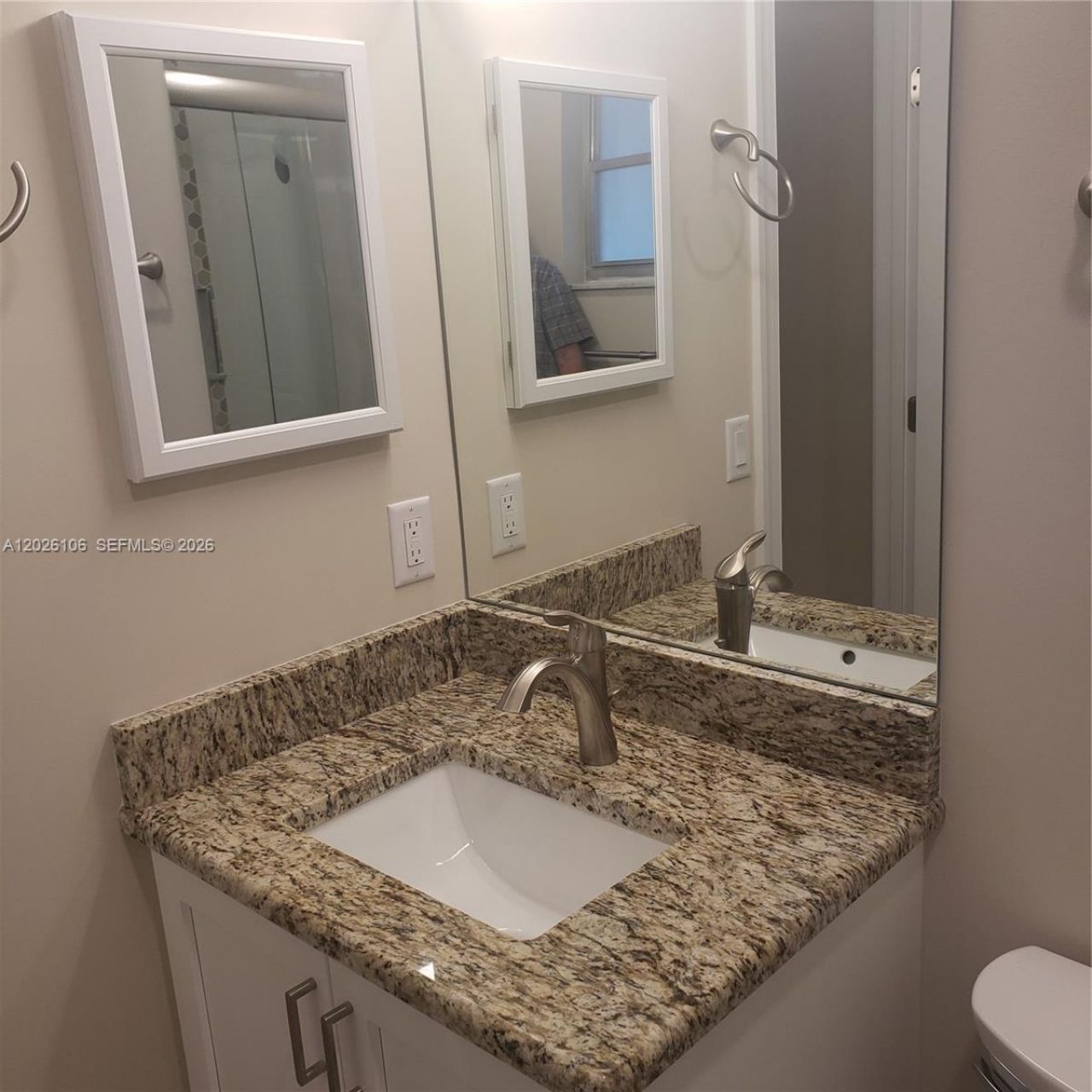 9051 SE Eagle Ave , Hobe Sound, FL 33455 Photo