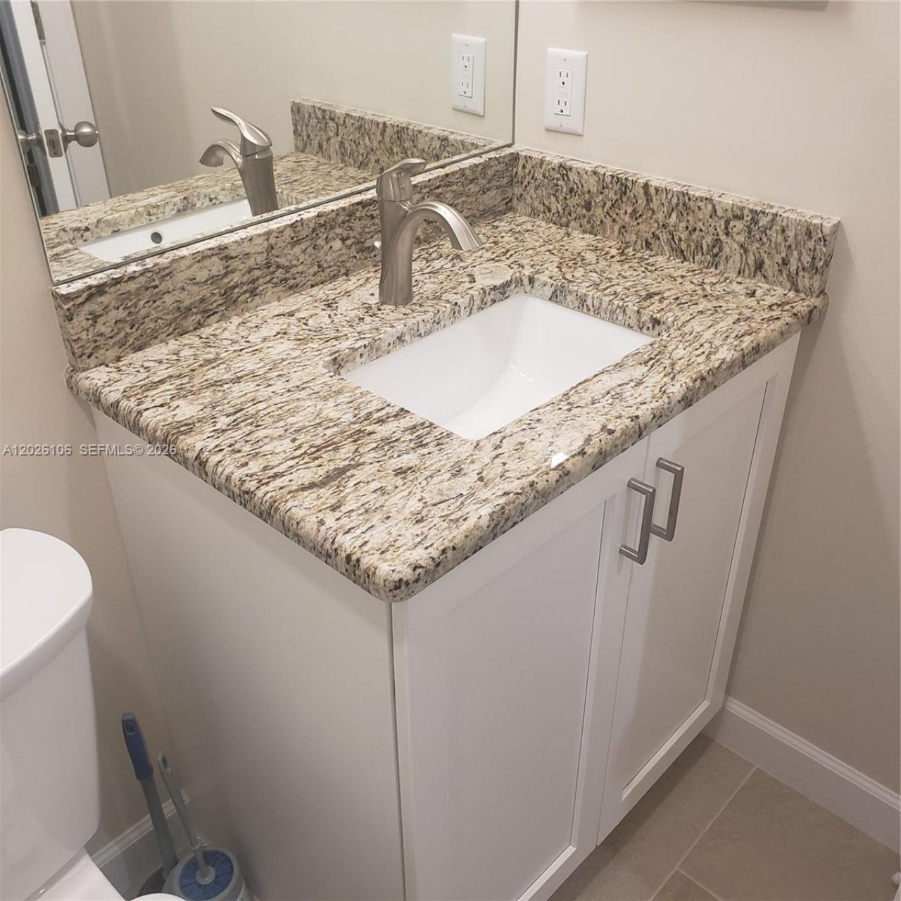 9051 SE Eagle Ave , Hobe Sound, FL 33455 Photo