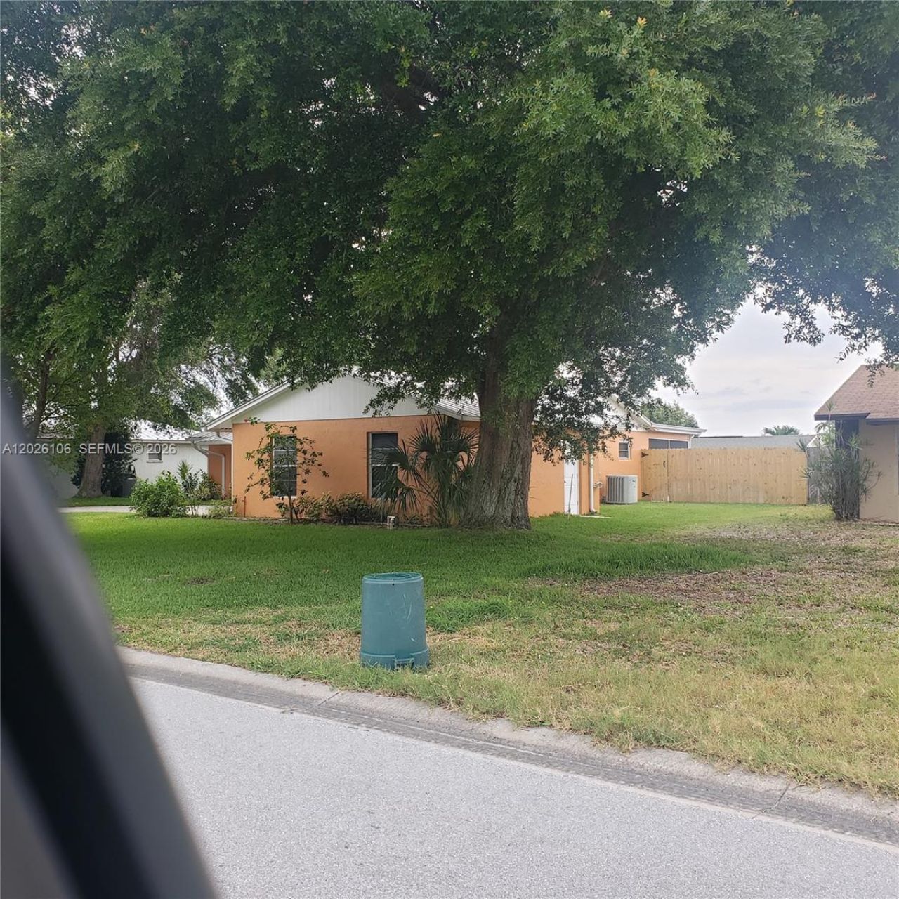 9051 SE Eagle Ave , Hobe Sound, FL 33455 Photo