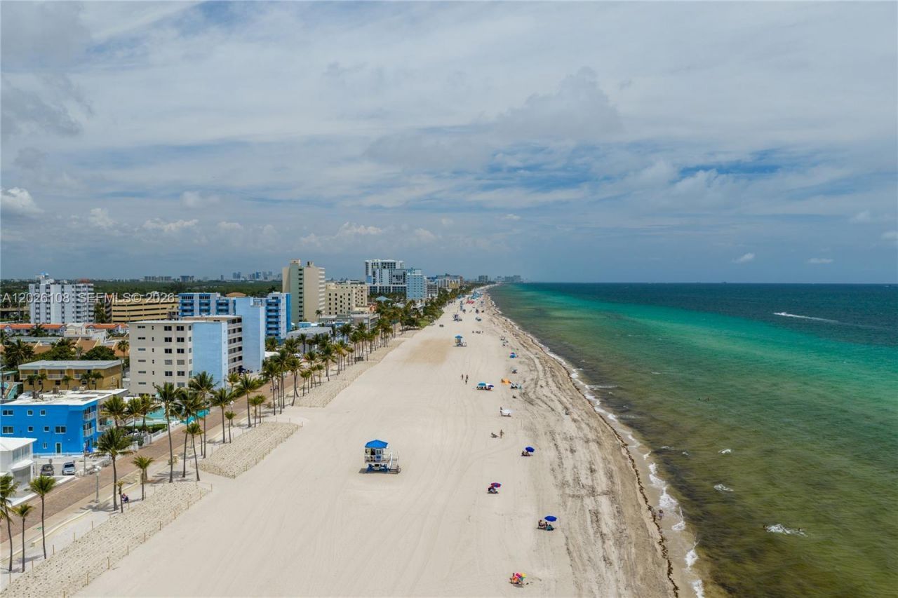 335 Georgia St , Hollywood, FL 33019 Photo