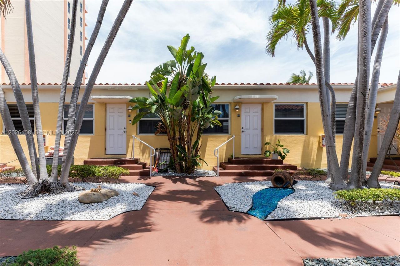 335 Georgia St , Hollywood, FL 33019 Photo