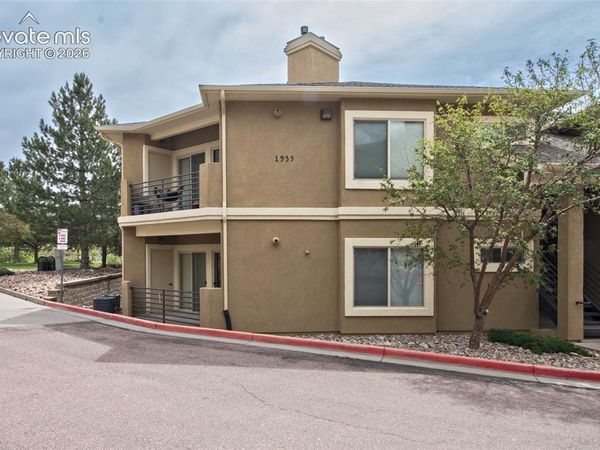 1935 Montura View, Unit 104, Colorado Springs, CO 80919
