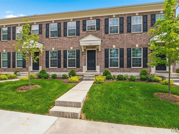 346 Fall Harvest Parkway, Wentzville, MO 63385
