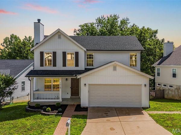1518 Glenn Brooke Woods Circle, Ballwin, MO 63021