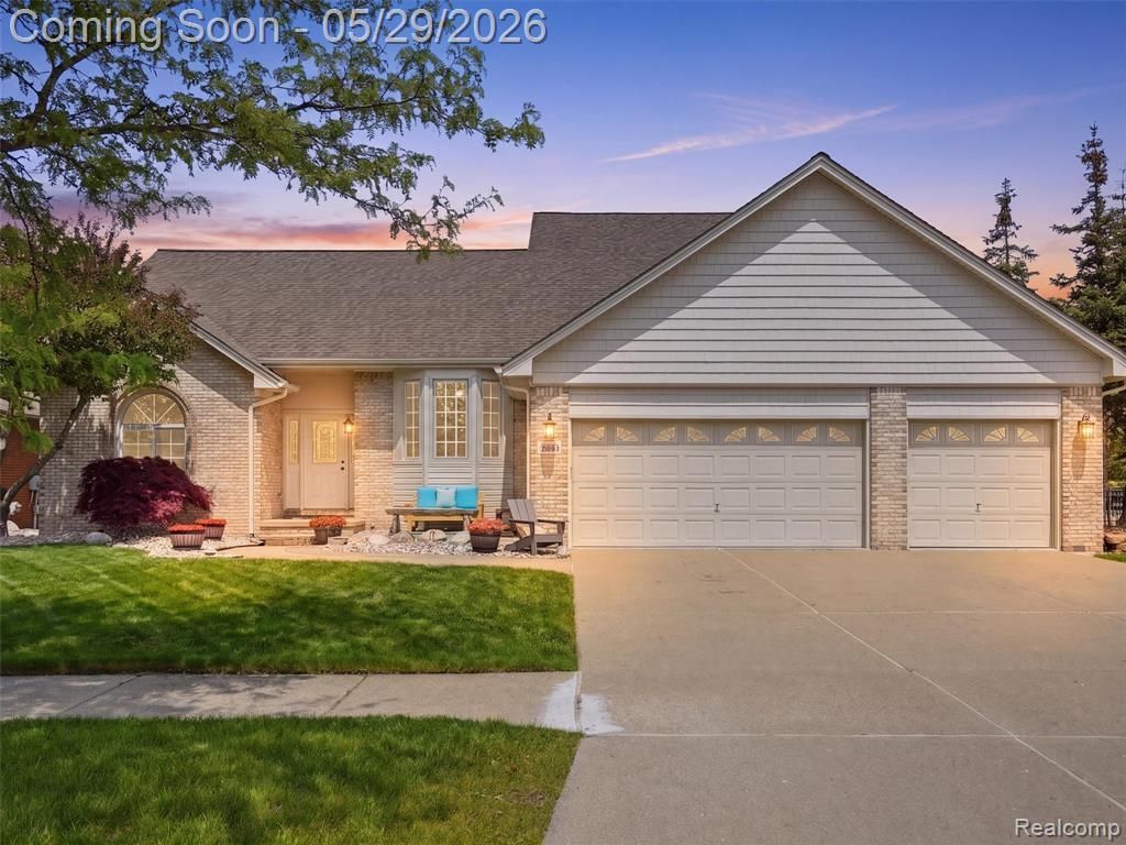 15581 Spiceway, Fraser, MI 48026 Main Photo
