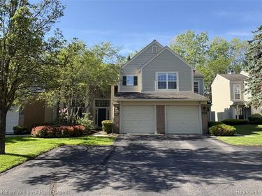 506 Newburne Pointe, Bloomfield Twp, MI 48304