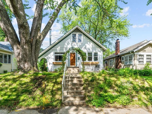 441 Saratoga Street S, Saint Paul, MN 55105