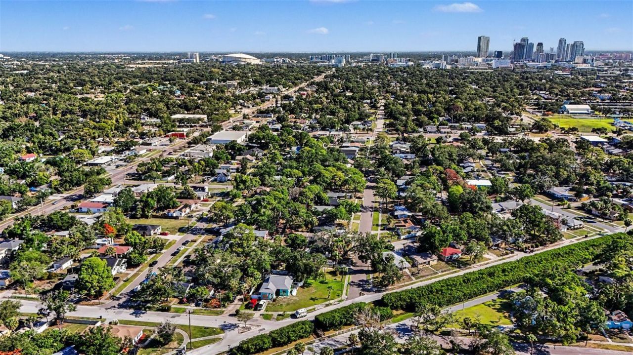 2527 Highland Street S, Saint Petersburg, FL 33705 Photo