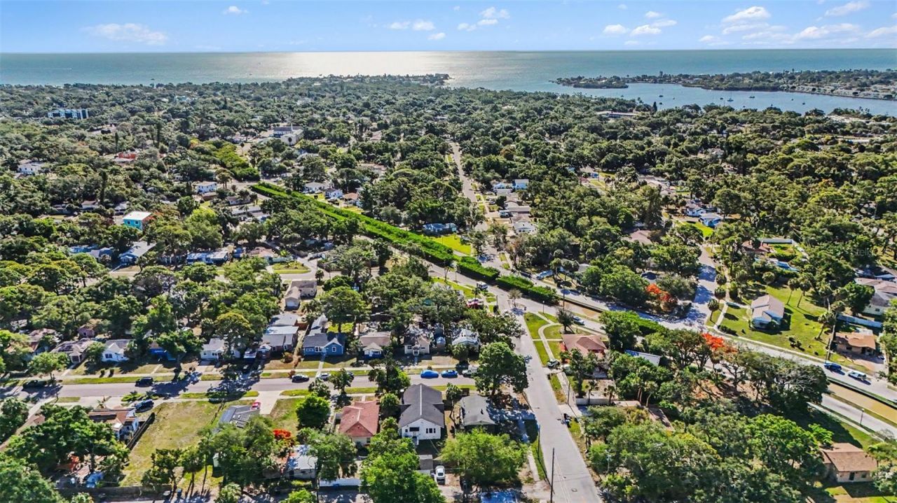 2527 Highland Street S, Saint Petersburg, FL 33705 Photo