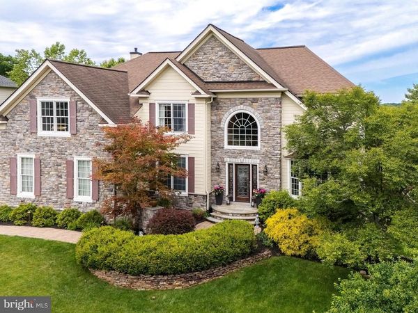 23 L'ENFANT COURT, GLEN MILLS, PA 19342