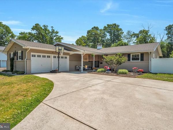 136 WINDING LANE , CINNAMINSON, NJ 08077