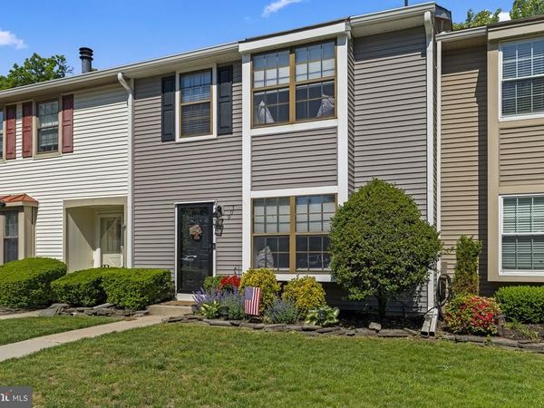 907 KINGS CROFT, CHERRY HILL, NJ 08034
