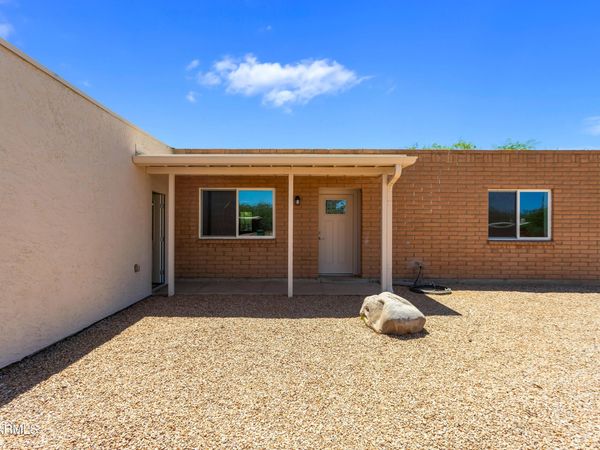 2061 N LAUREL Place, Huachuca City, AZ 85616