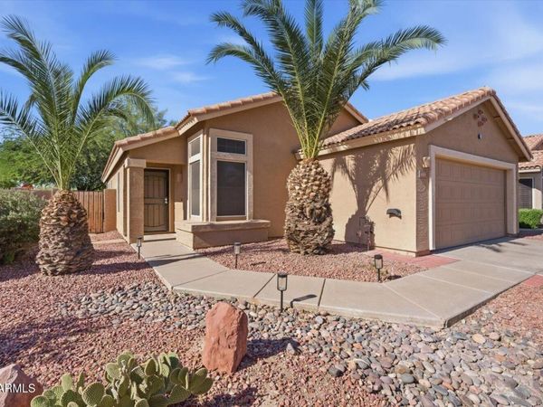 4313 E RAVEN Road, Phoenix, AZ 85044