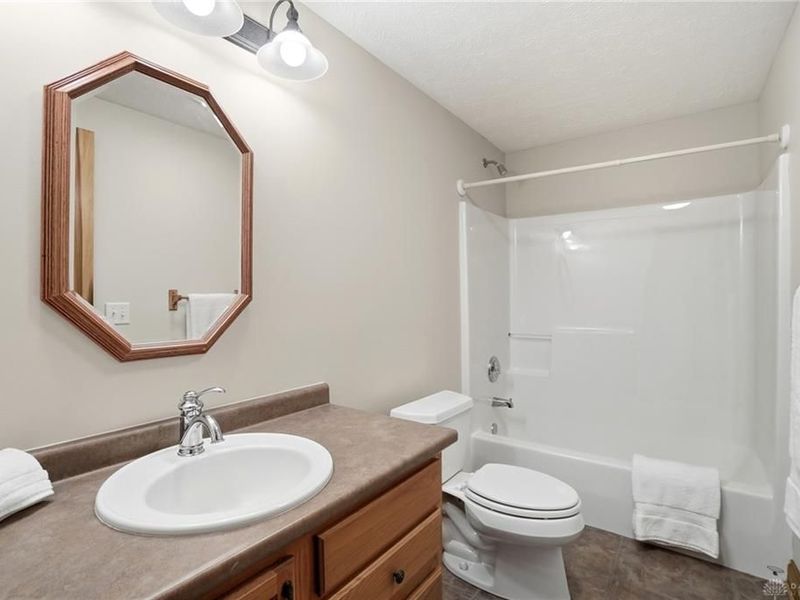 7277 Southview Court Court, Clearcreek Township, OH 45066 Photo 68