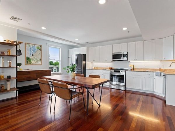 6 Highland Ave, Unit 3, Somerville, MA 02143