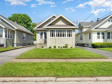 9 Russell Avenue, Yorkville, NY 13495